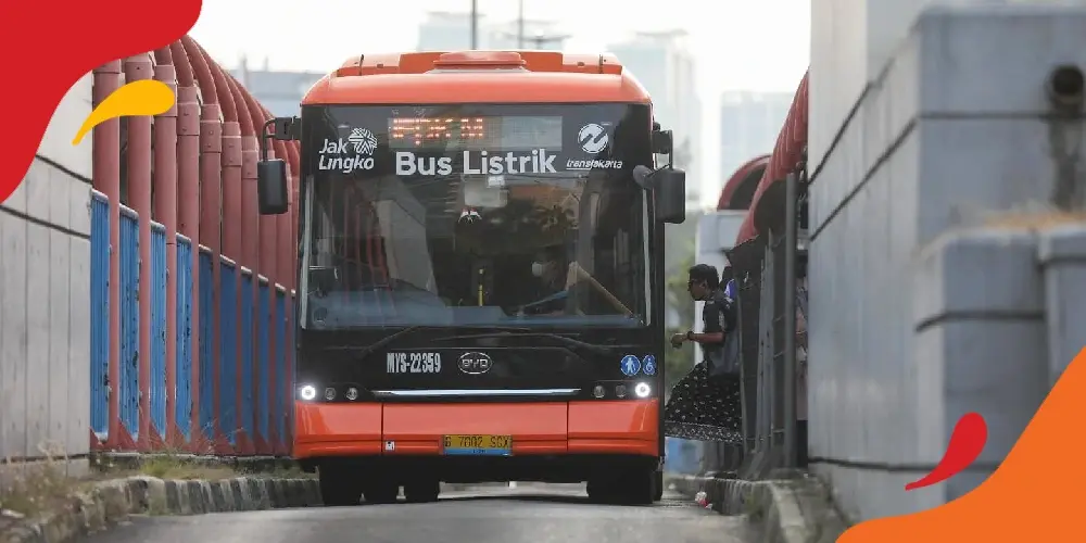 transjakarta ke blok m hub